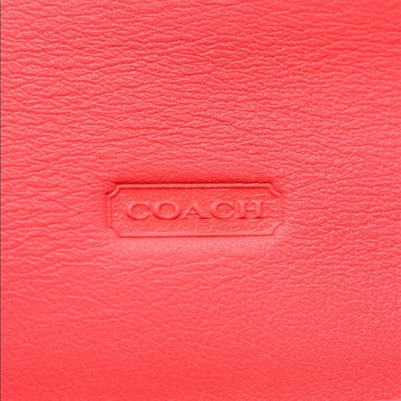 COACH Legacy Slim Envelope Folded Long wallet - Picture 4 of 8